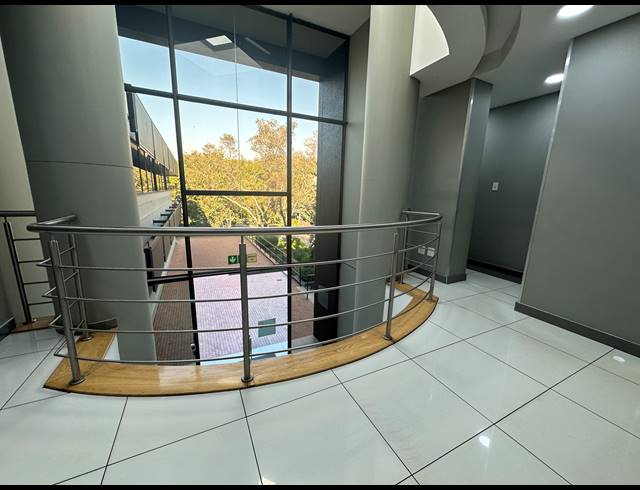 302M² OFFICE TO LET IN WOODMEAD